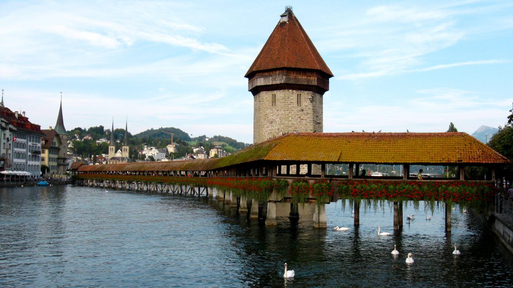 Puente de Chapel - Suiza - Parquets Tropicales